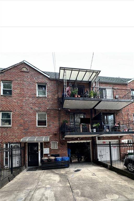 Brooklyn, NY 11236,557 East 80th ST