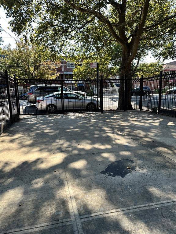 Brooklyn, NY 11236,557 East 80th ST