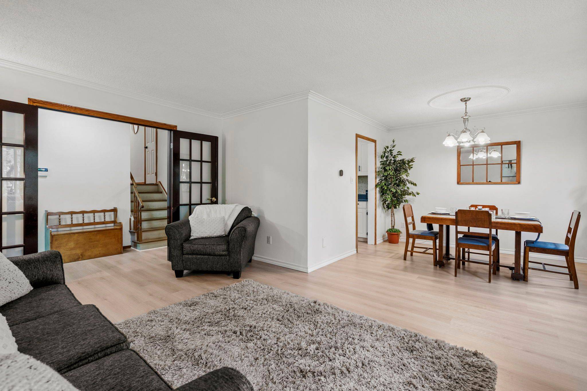 Toronto E10, ON M1C 1M3,42 Scarboro AVE