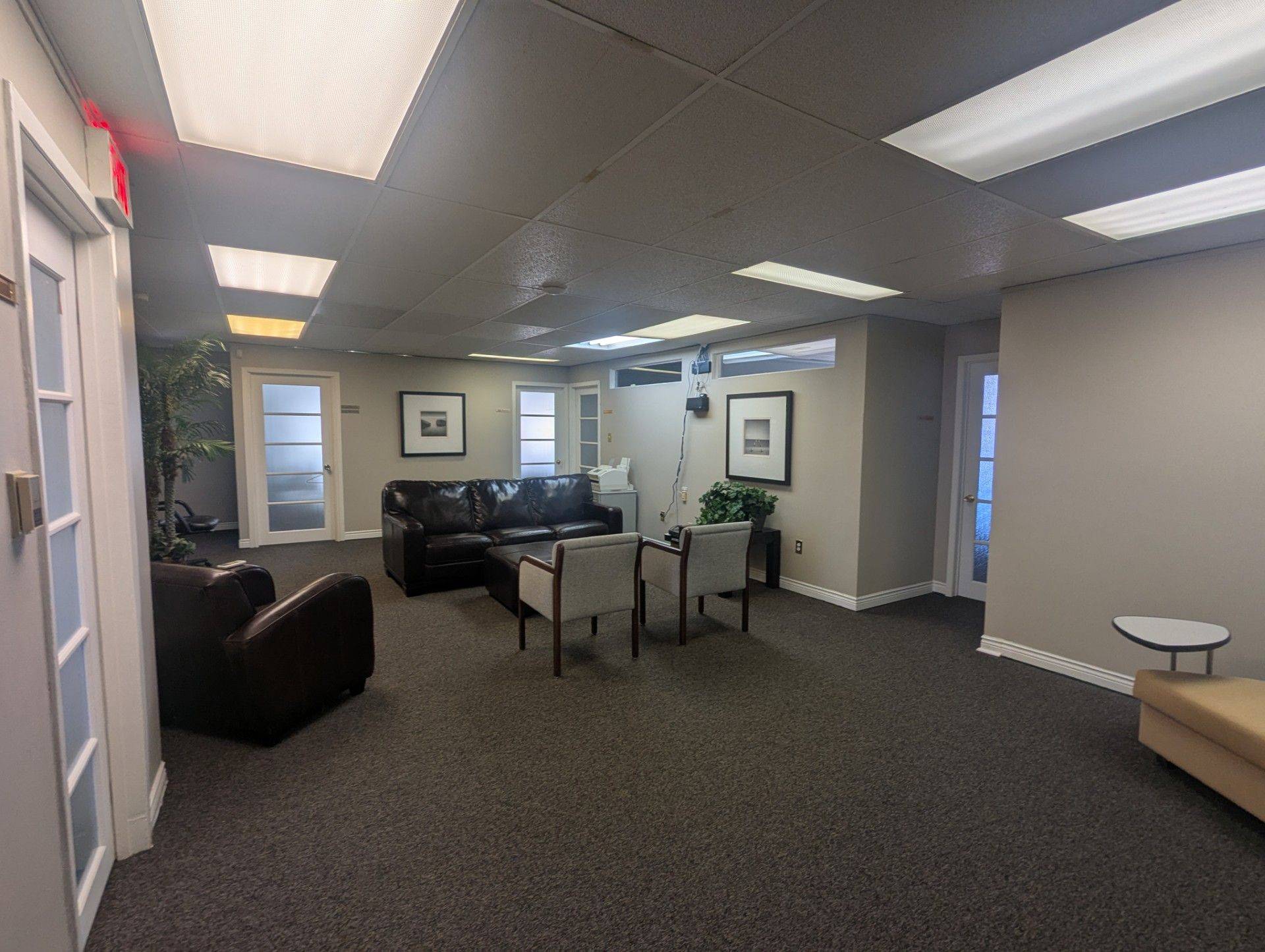 Barrie, ON L4N 1B9,284 Dunlop ST W #Upper - B