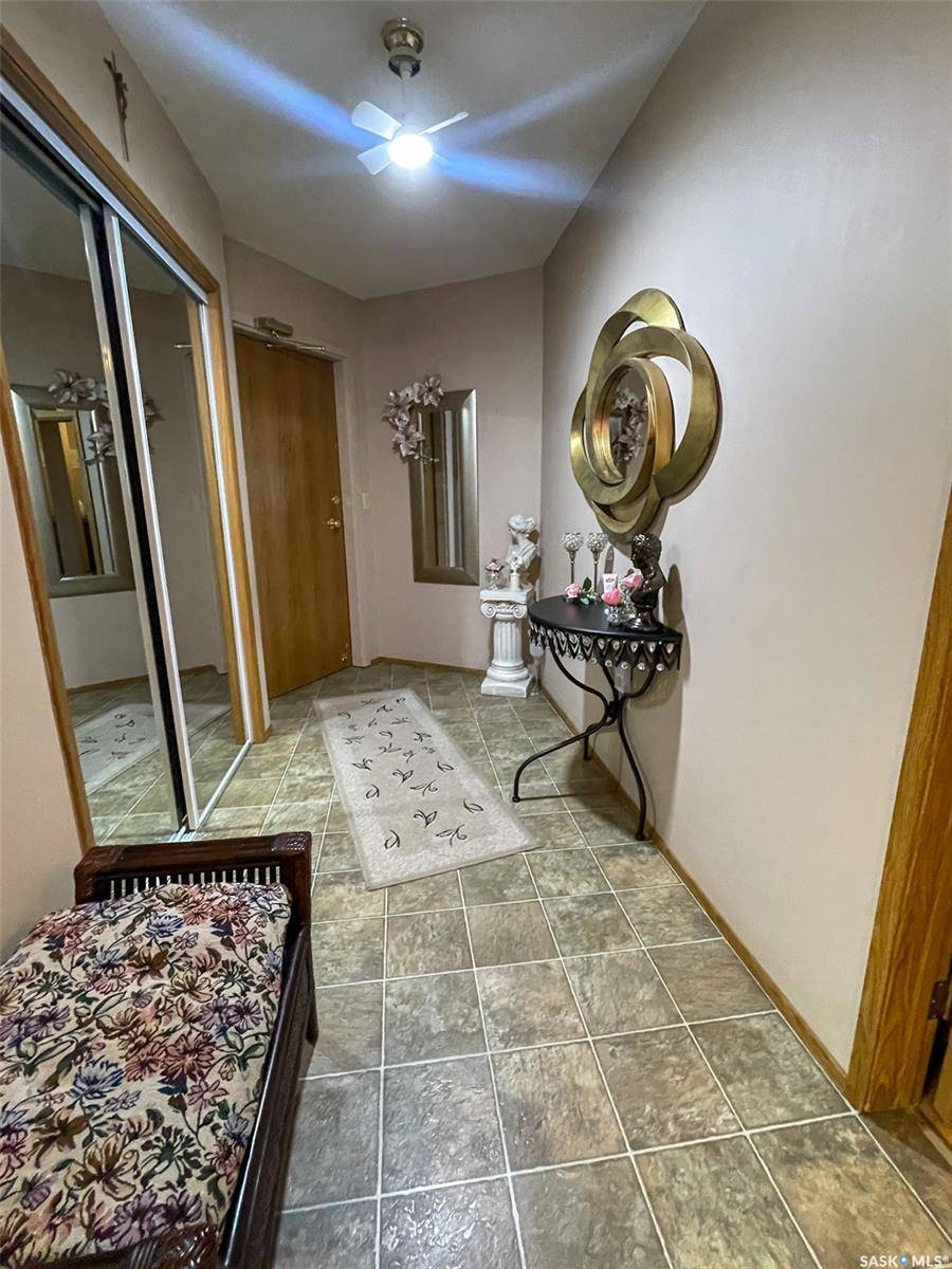 Kindersley, SK S0L 1S0,119 4th AVENUE W #11