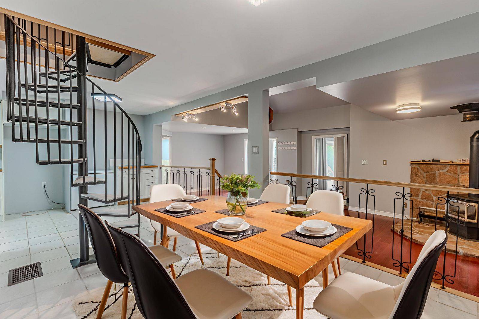 9007 Webster RD, Adjala-tosorontio, ON L0M 1K0