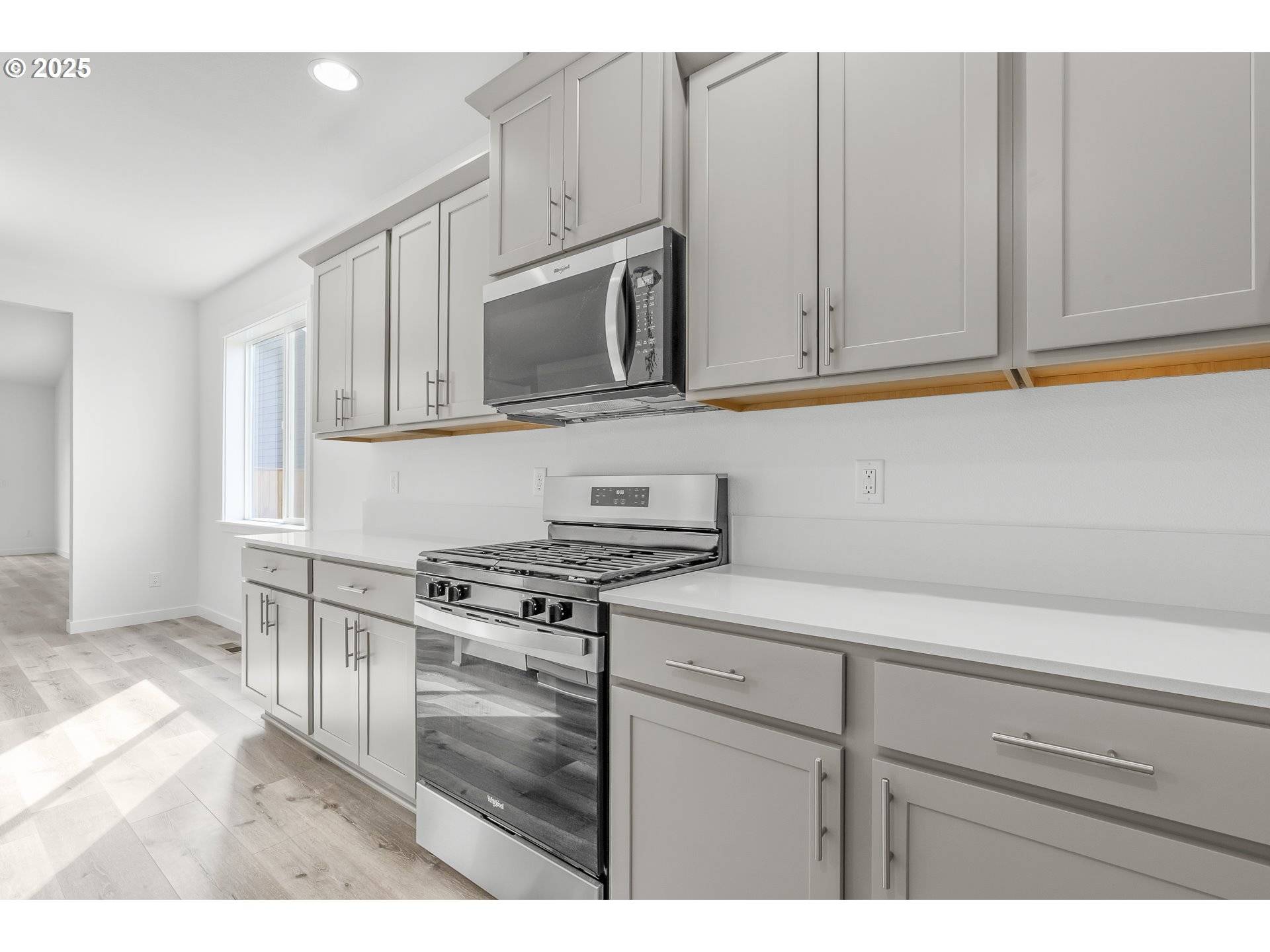 Silverton, OR 97381,702 Tigerlily ST