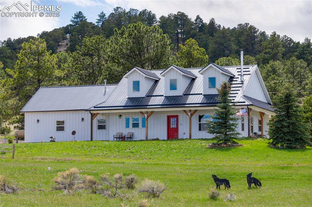 311 Knickerbocker RD, Silver Cliff, CO 81252