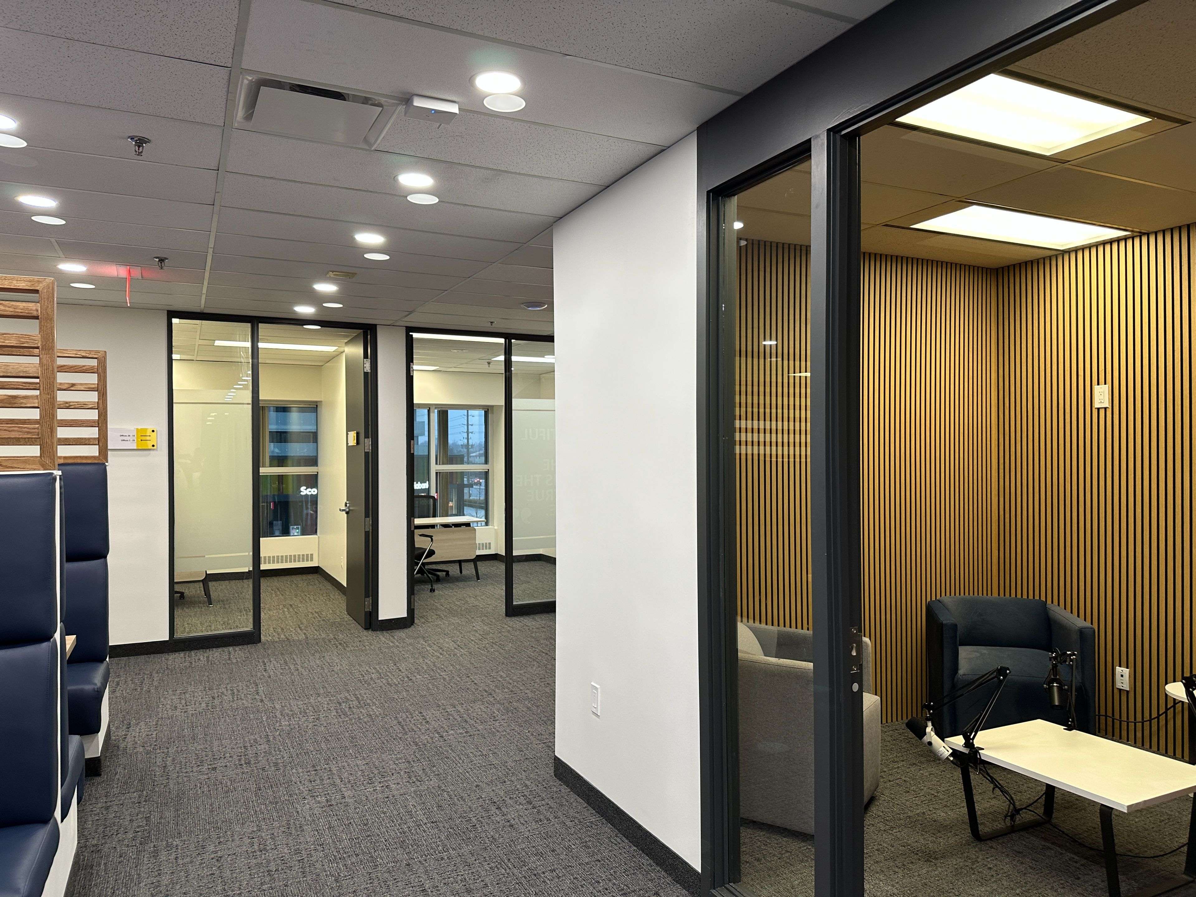 Mississauga, ON L5B 3J1,350 Burnhamthorpe RD W #200-22