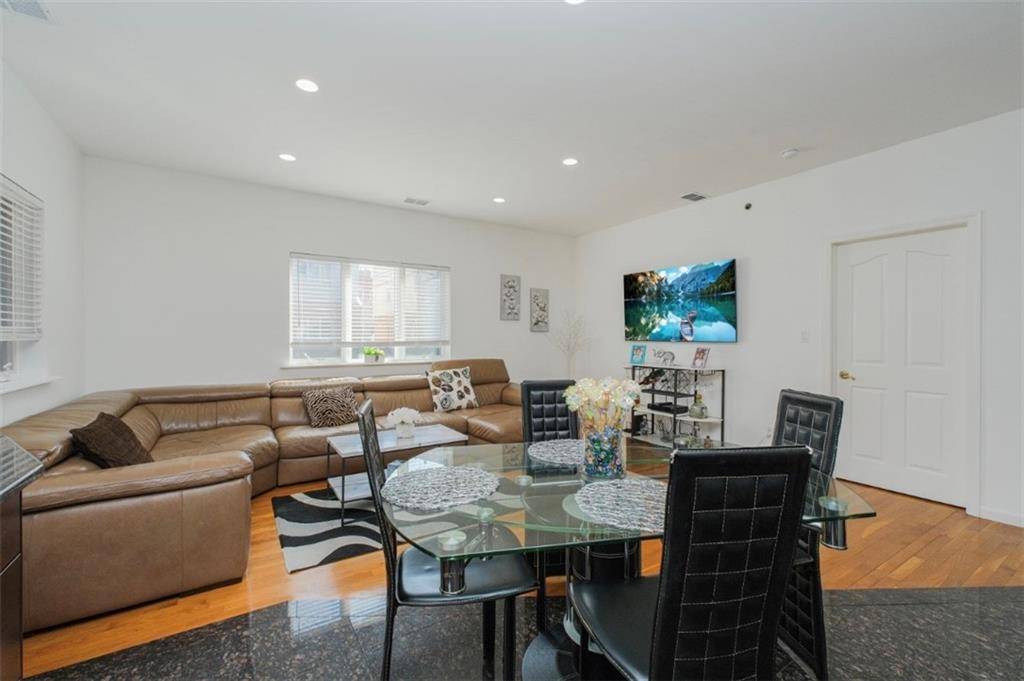 Brooklyn, NY 11235,2841 Ford ST #1R