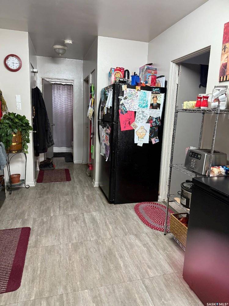 Prince Albert, SK S6V 1X9,616 28th STREET E