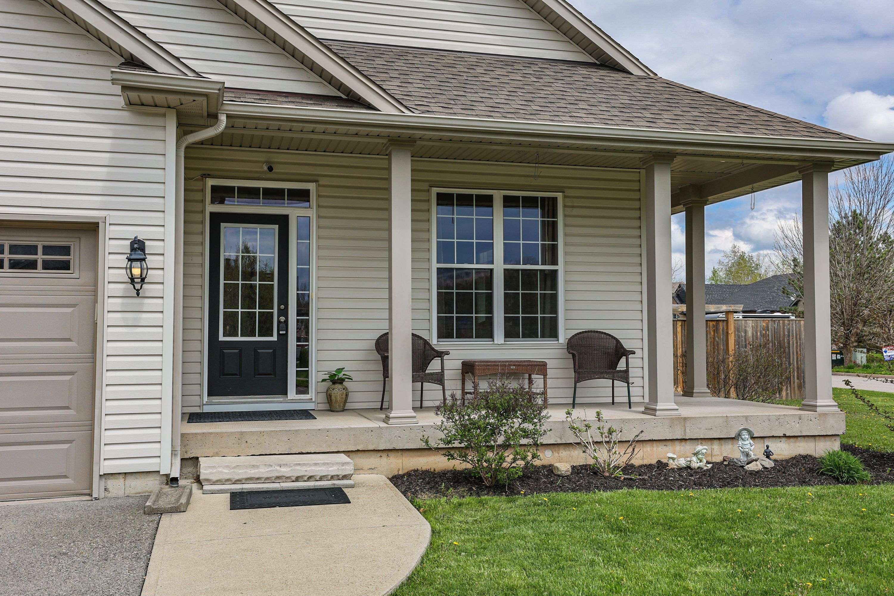 Fort Erie, ON L0S 1N0,3238 Charleston DR