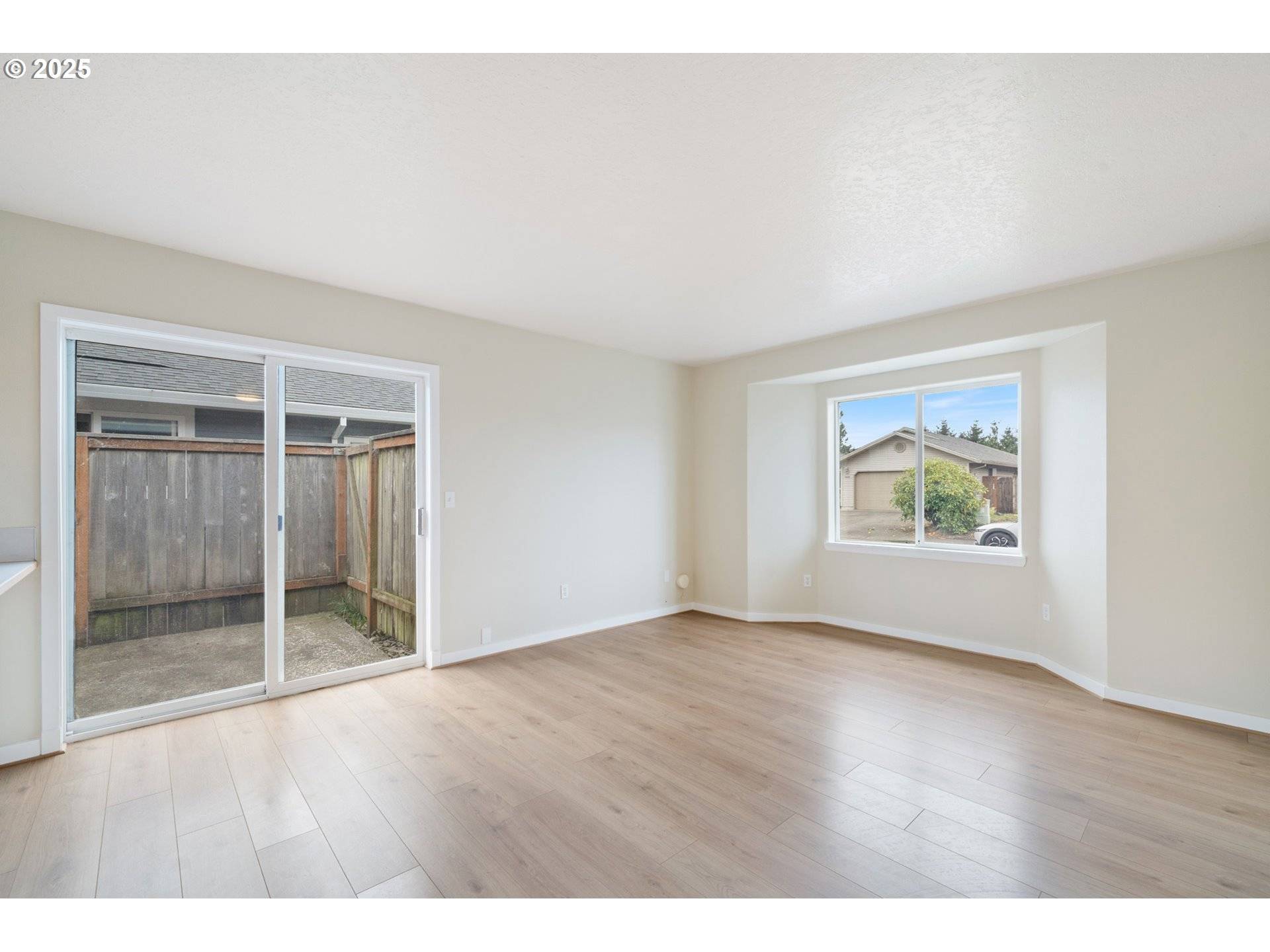 Tillamook, OR 97141,903 EVERGREEN DR