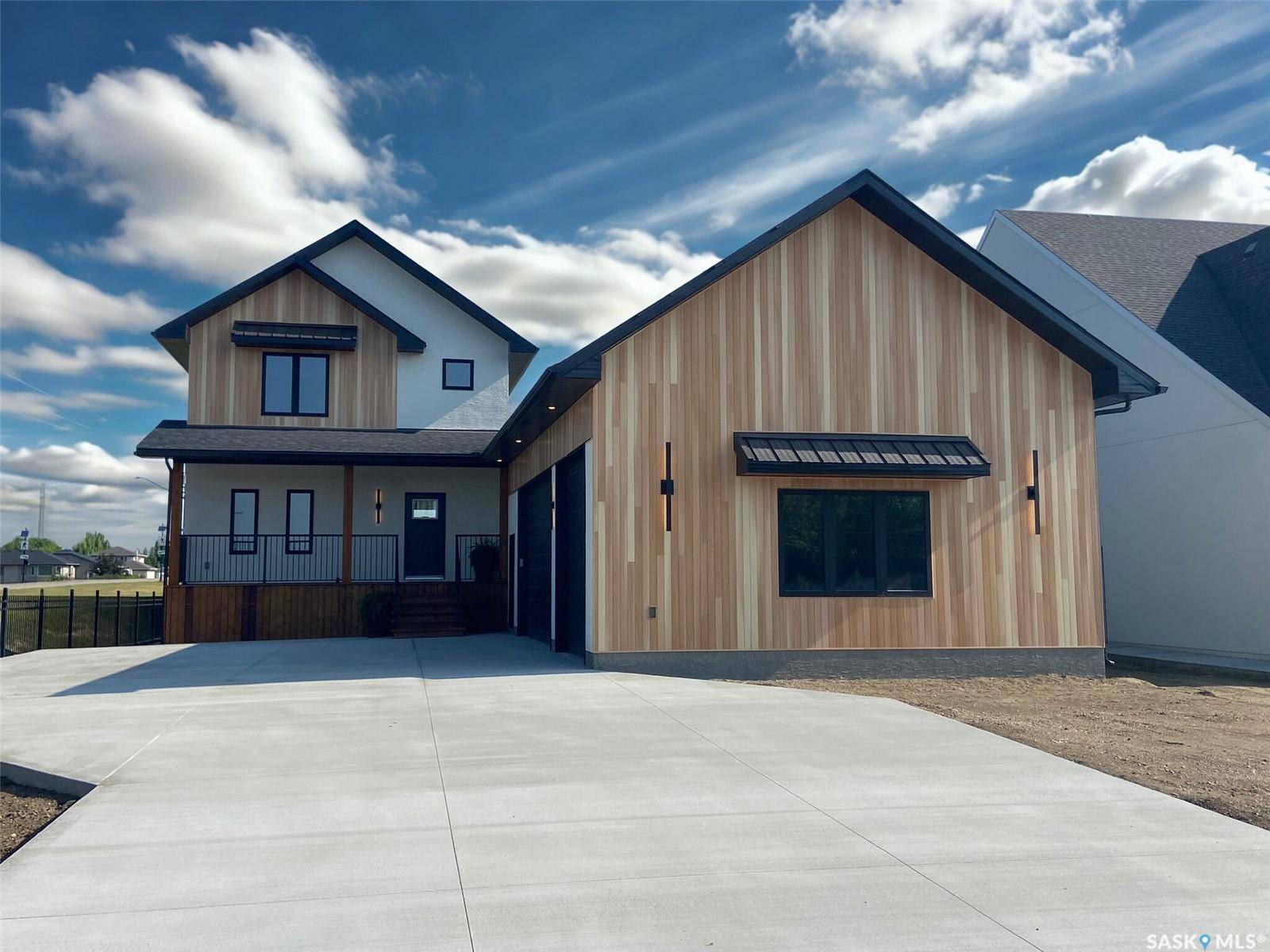 White City, SK S4L 0E2,1 Sarah's COVE