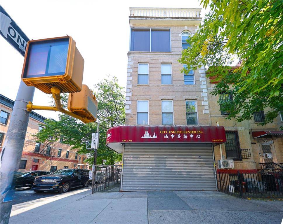 Brooklyn, NY 11220,5301 7th AVE