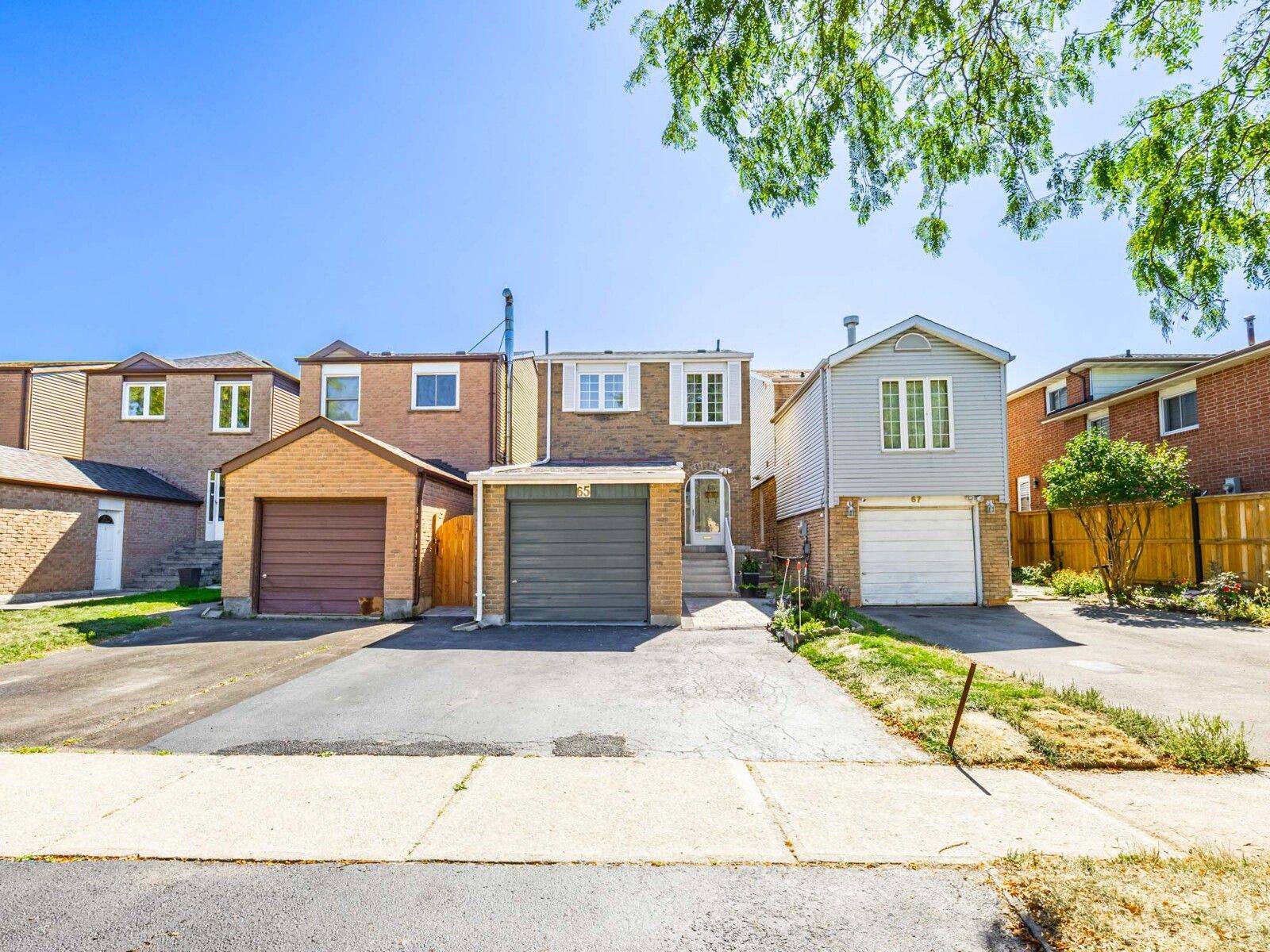 Vaughan, ON L4K 1H1,65 Bob O'link AVE