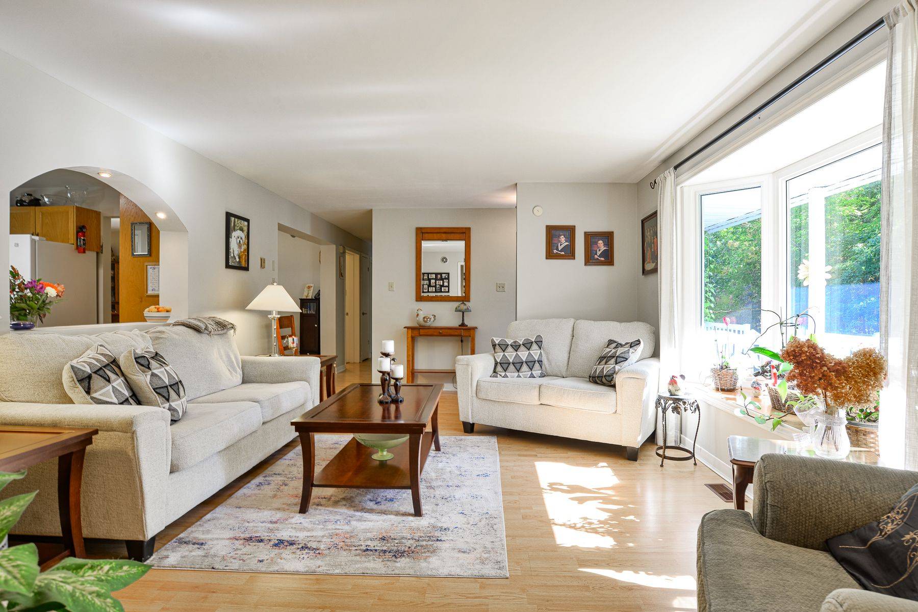 Severn, ON L3V 0Y7,1758 Division RD E