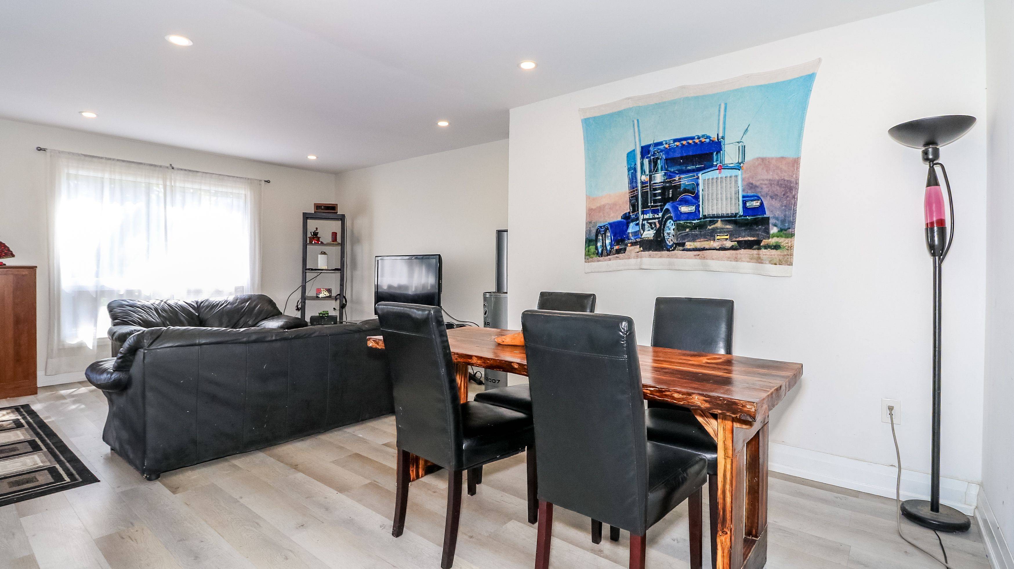 Barrie, ON L4M 2Z6,33B Cundles RD E