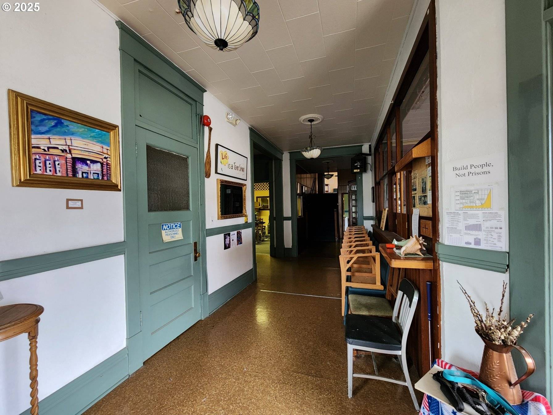 Coquille, OR 97423,99 E 2ND ST