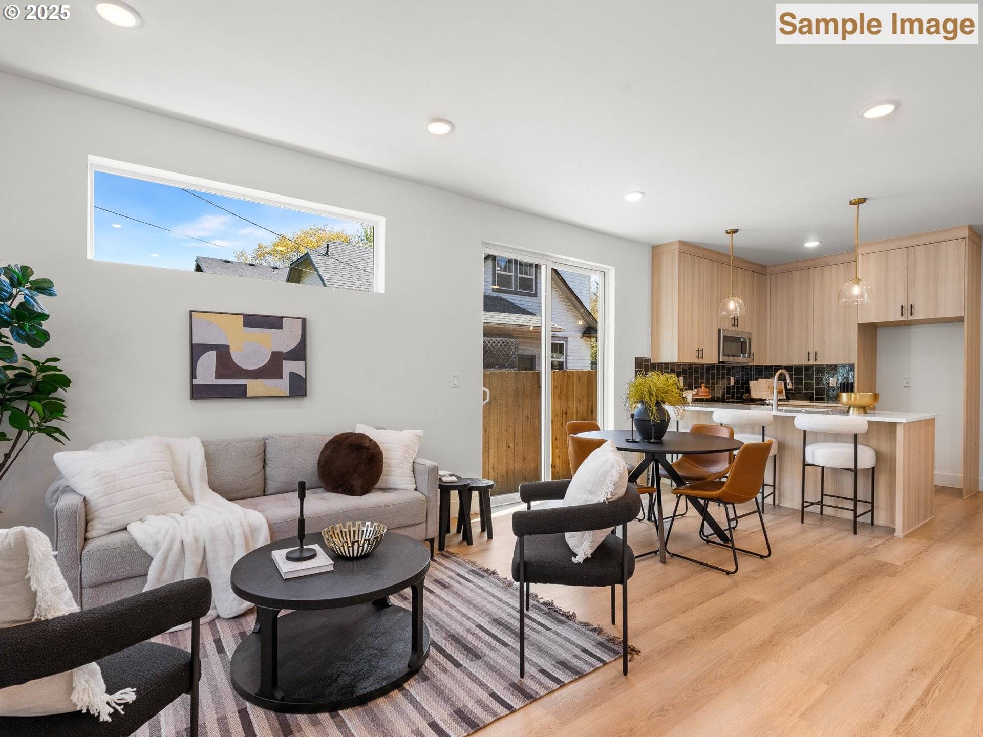 Portland, OR 97218,6022 NE Mason ST #7