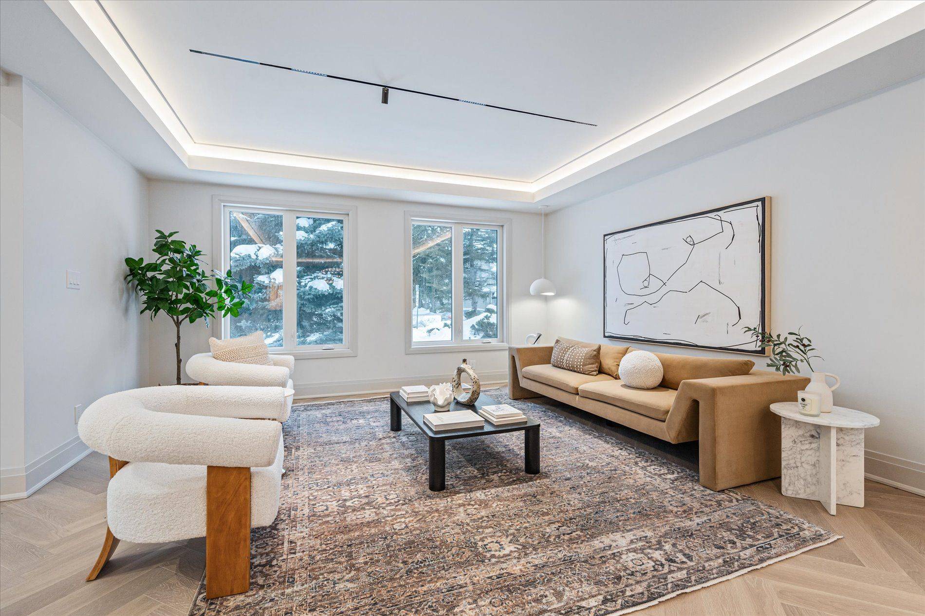 Toronto C12, ON M2P 1K5,72 Lord Seaton RD