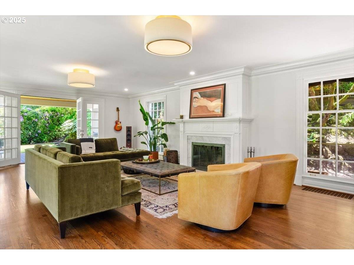 Portland, OR 97201,2505 SW HILLCREST DR