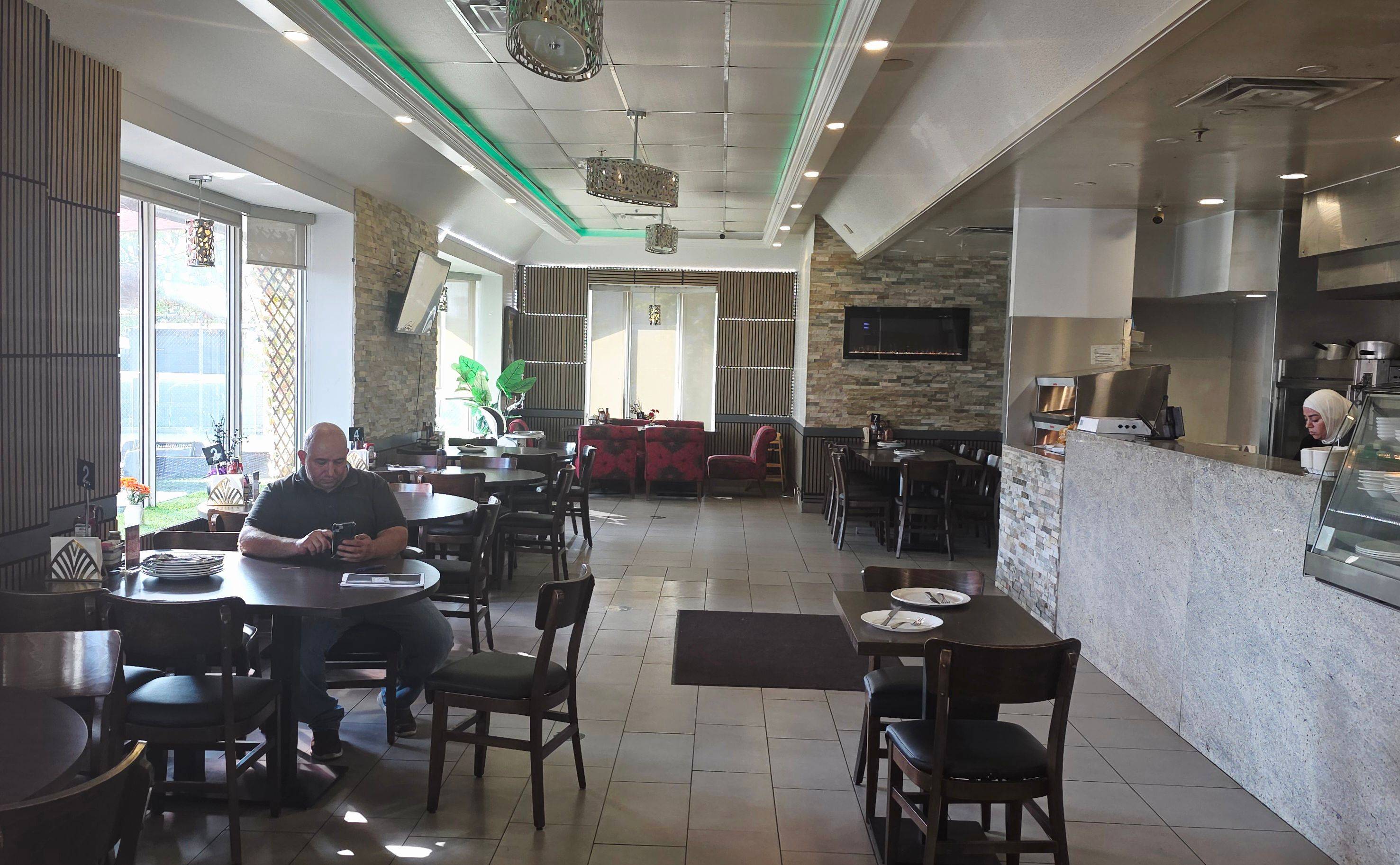 Hamilton, ON L8W 3N1,1275 RYMAL RD E