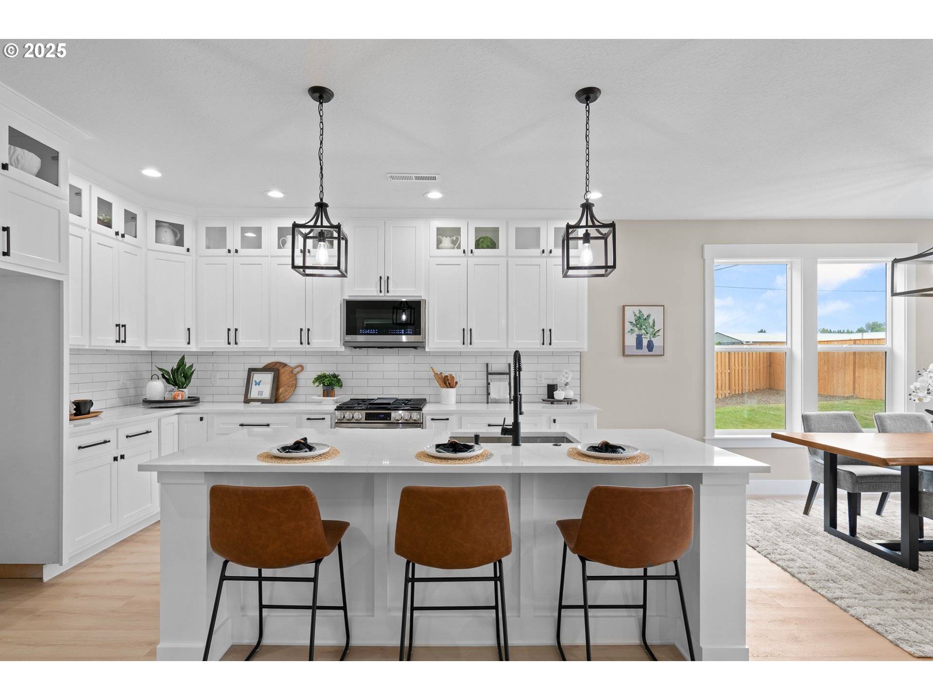 Silverton, OR 97381,625 Parker LOOP