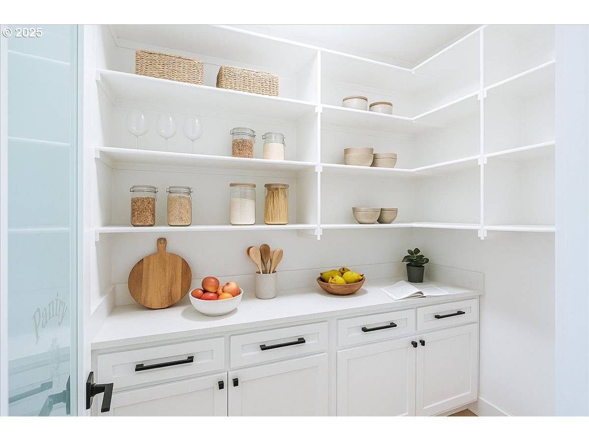 Silverton, OR 97381,625 Parker LOOP