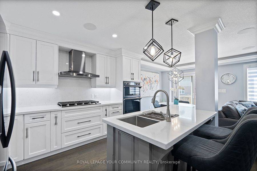 Hamilton, ON L0R 1P0,19 Bethune AVE