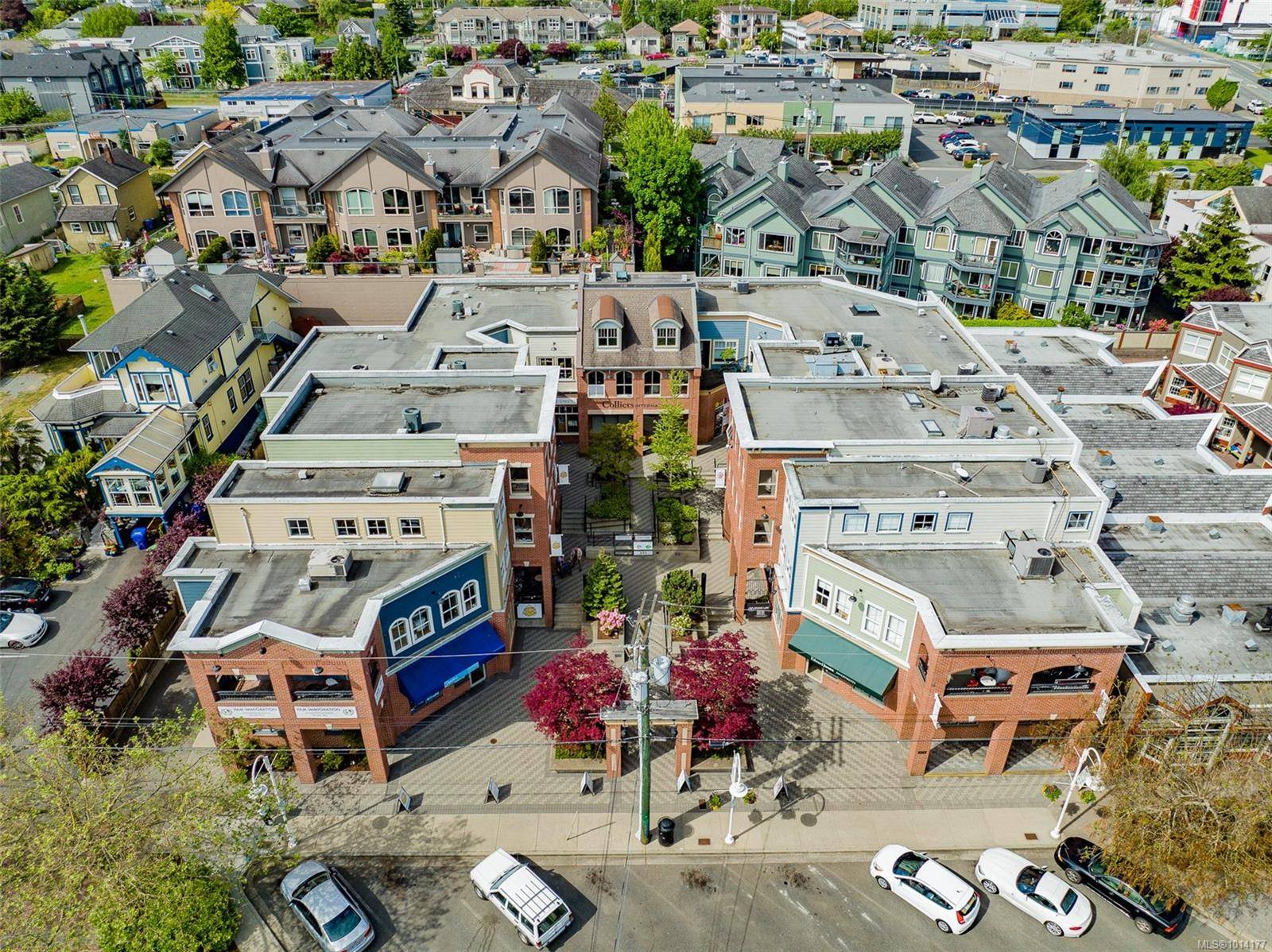 Nanaimo, BC V9R 2T5,335 Wesley St #208