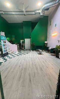 Nanaimo, BC V9R 2T5,335 Wesley St #208