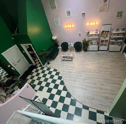 Nanaimo, BC V9R 2T5,335 Wesley St #208