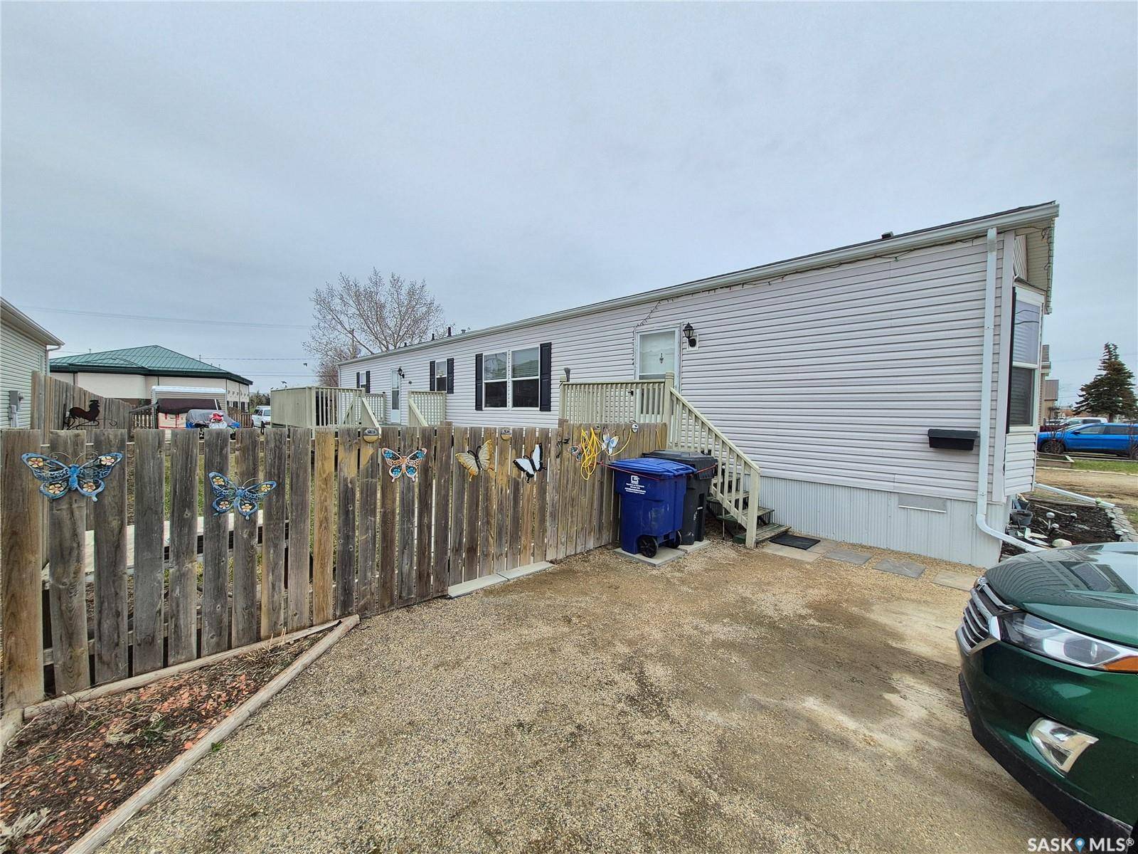 Weyburn, SK S4H 2H9,129 1st AVENUE SW