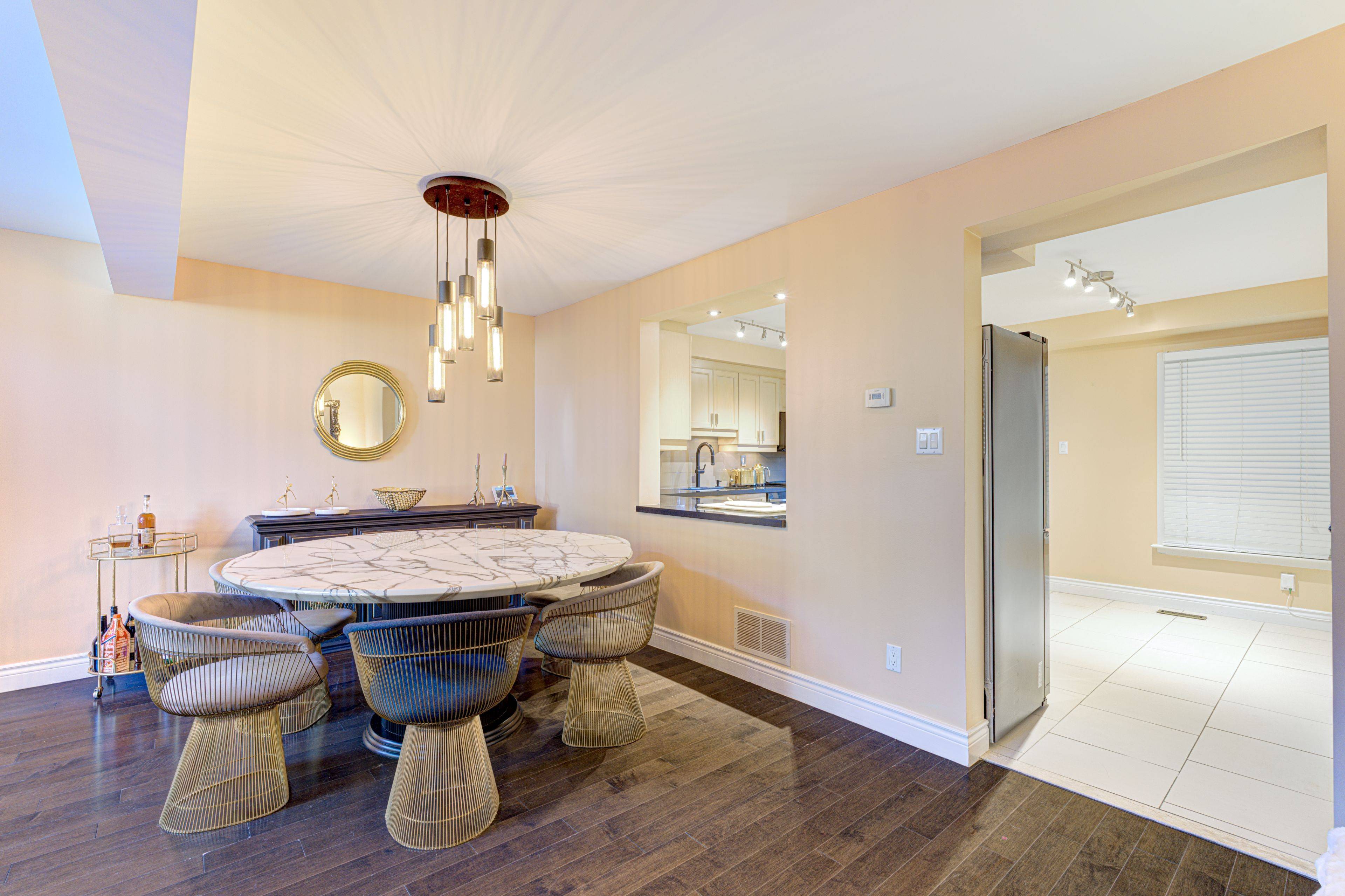 Toronto C15, ON M2H 3M4,76 English Ivy WAY