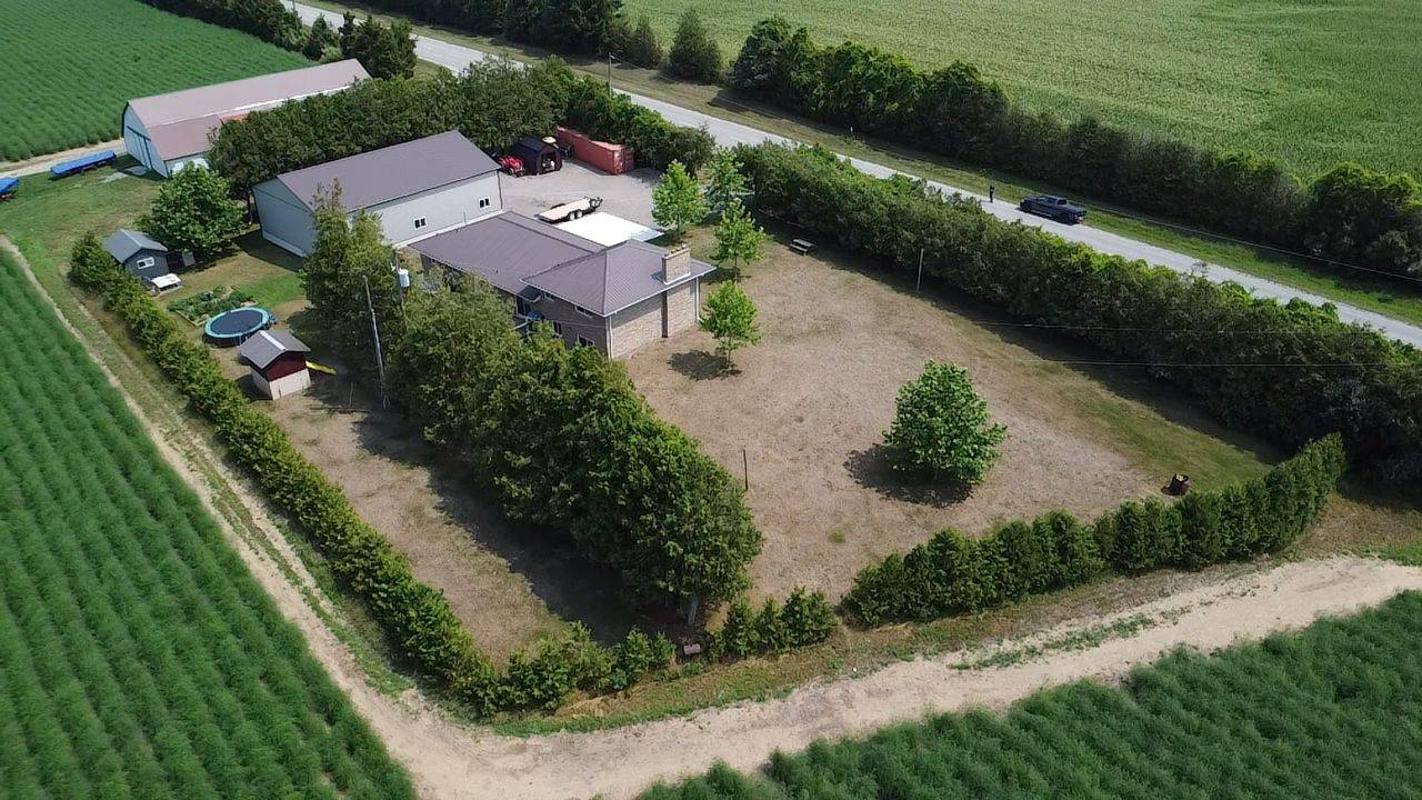 Norfolk, ON N0E 1G0,305 Norfolk County 28 RD