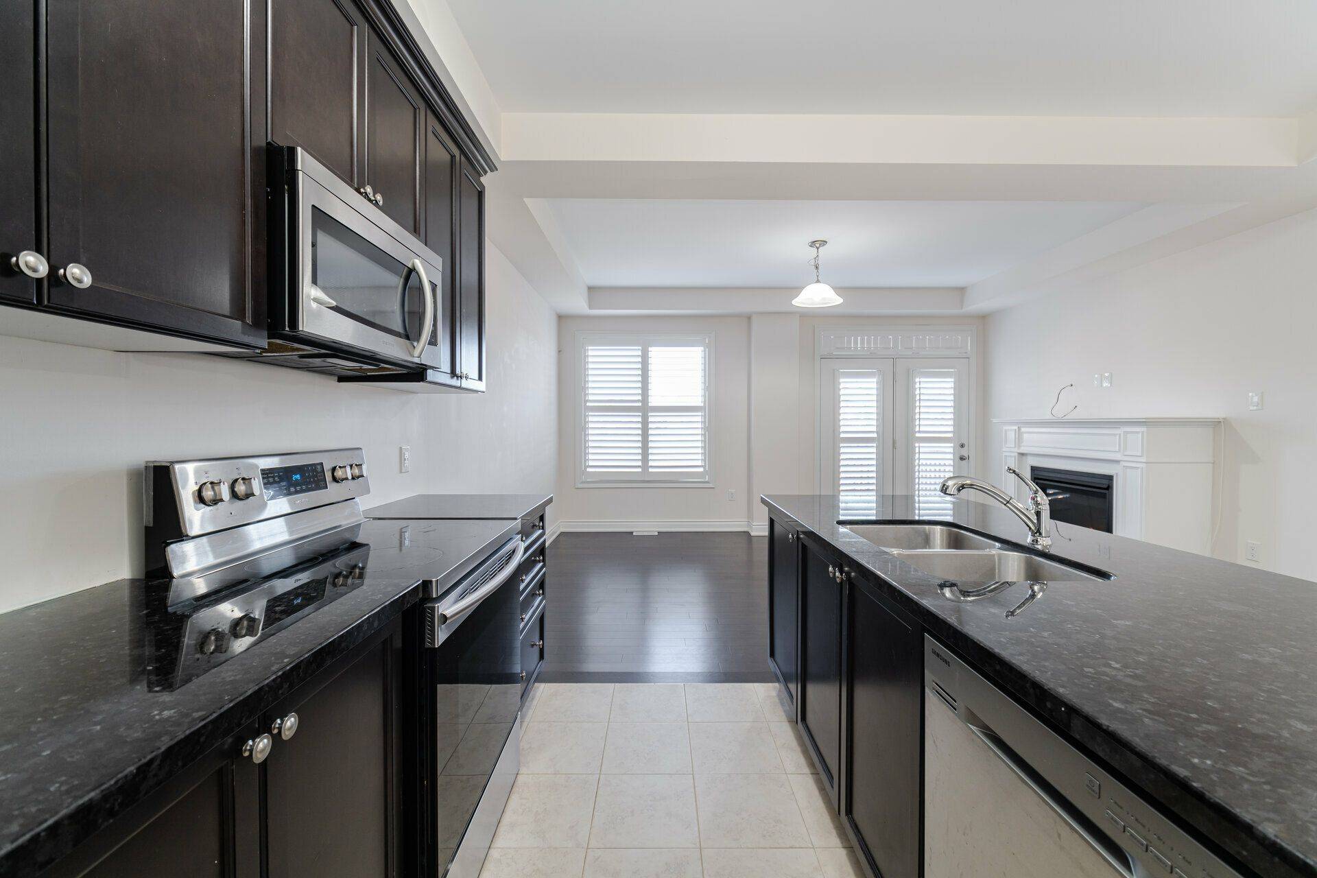 Hamilton, ON L9K 0H8,84 Heming TRL