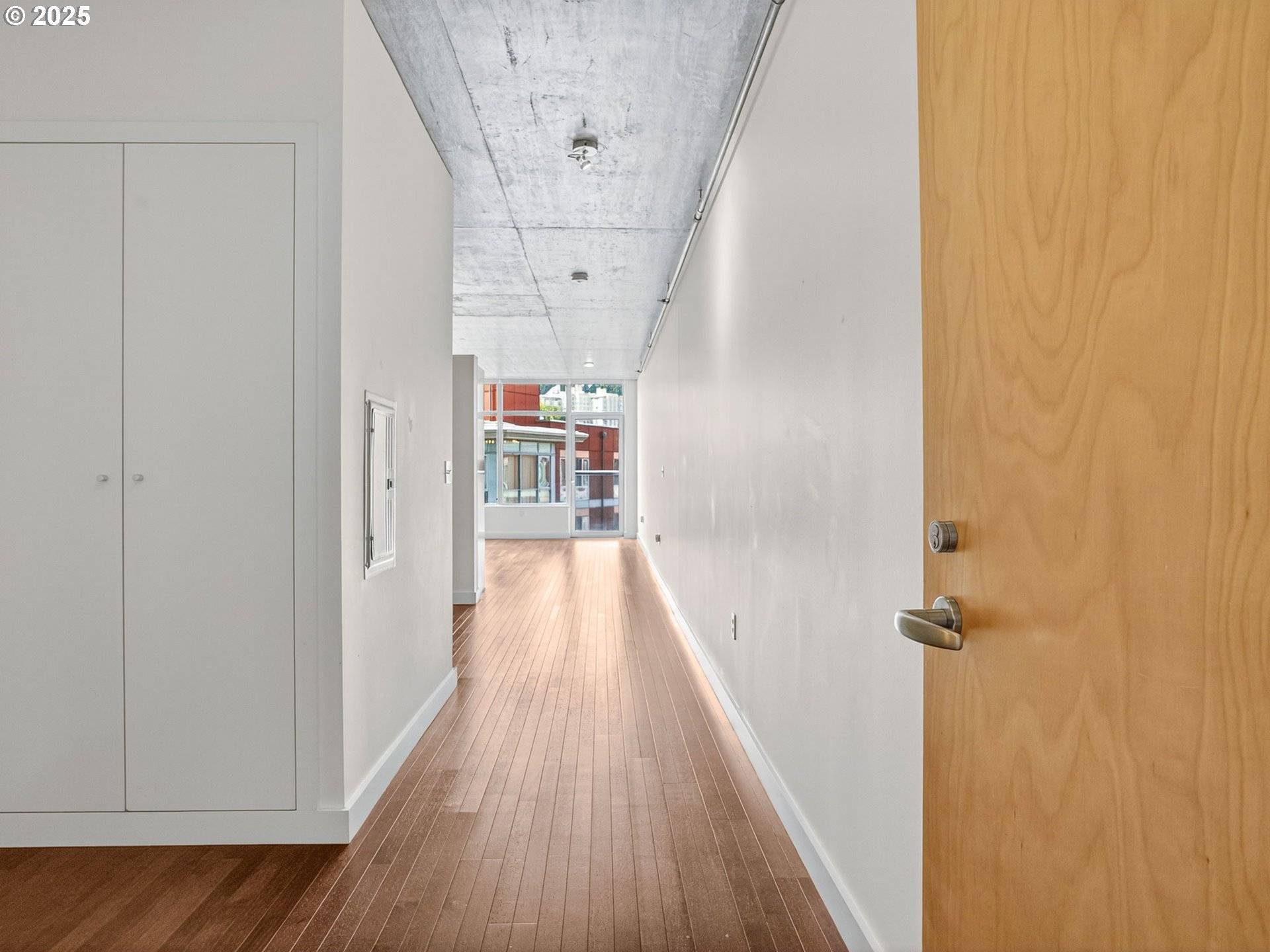 Portland, OR 97209,1926 W BURNSIDE ST #606