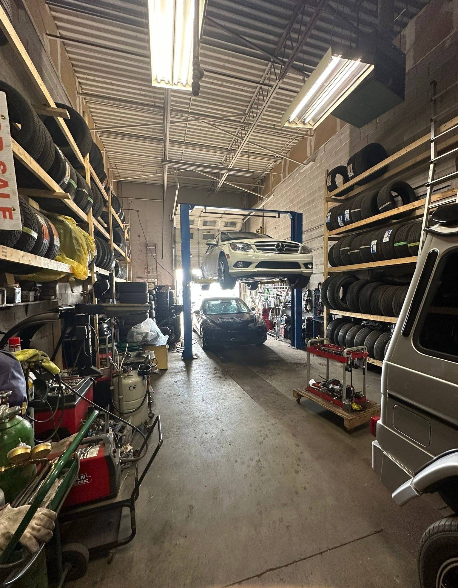 Toronto W05, ON M3J 3J7,1270 Finch AVE W #16