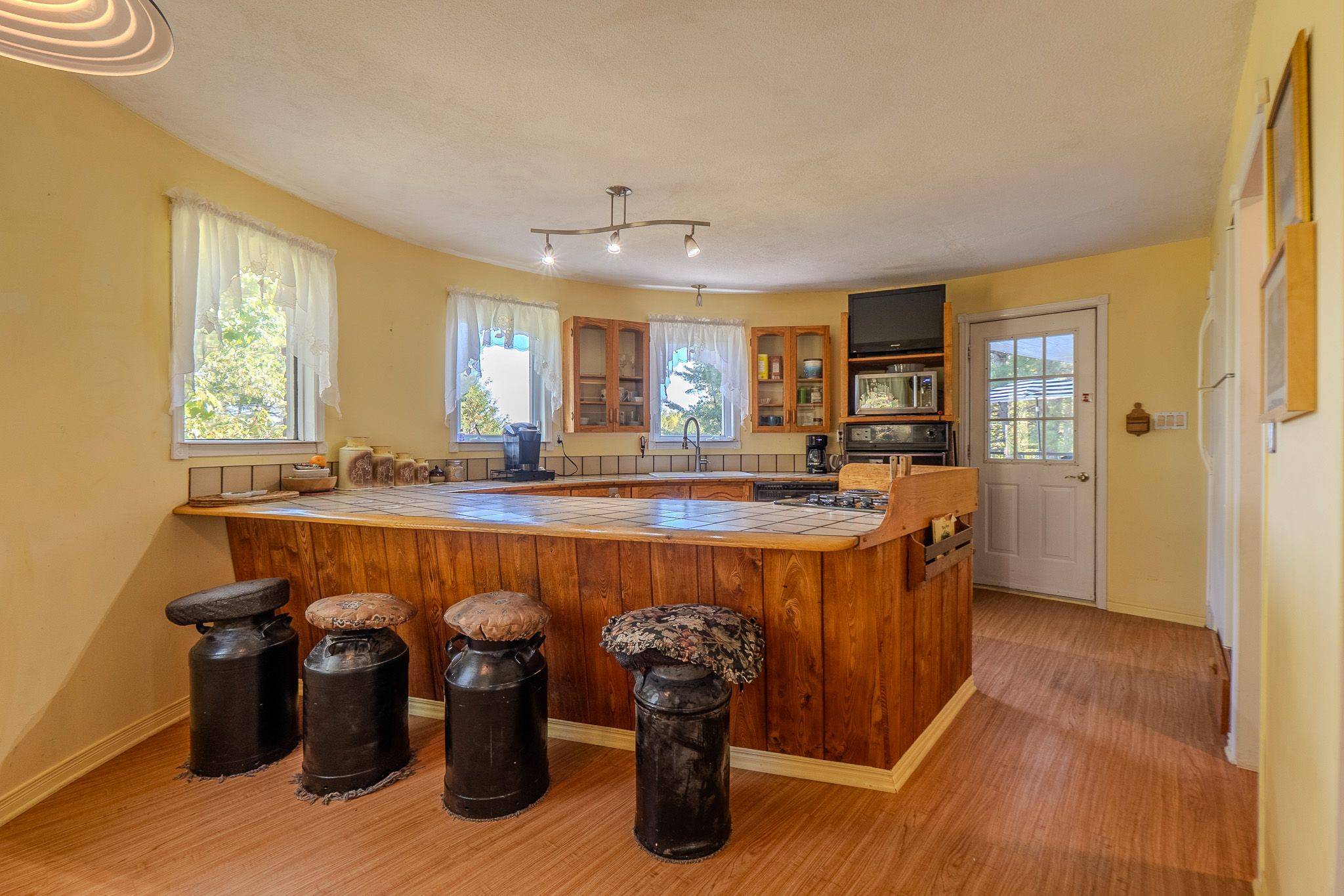 West Nipissing, ON P0H 2N0,860 Deer Lake RD