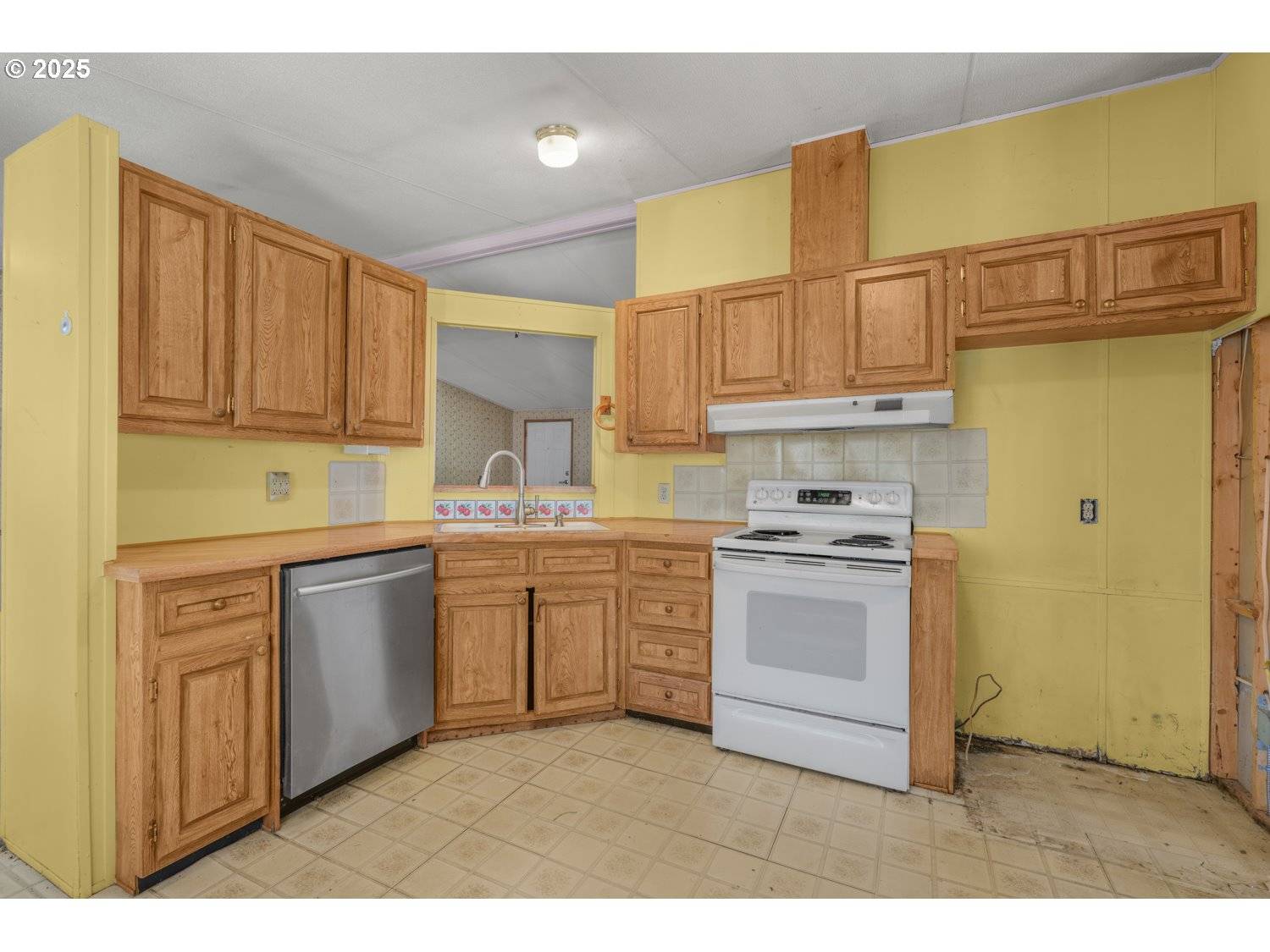 Salem, OR 97301,1500 GABRIELA CT NE #27