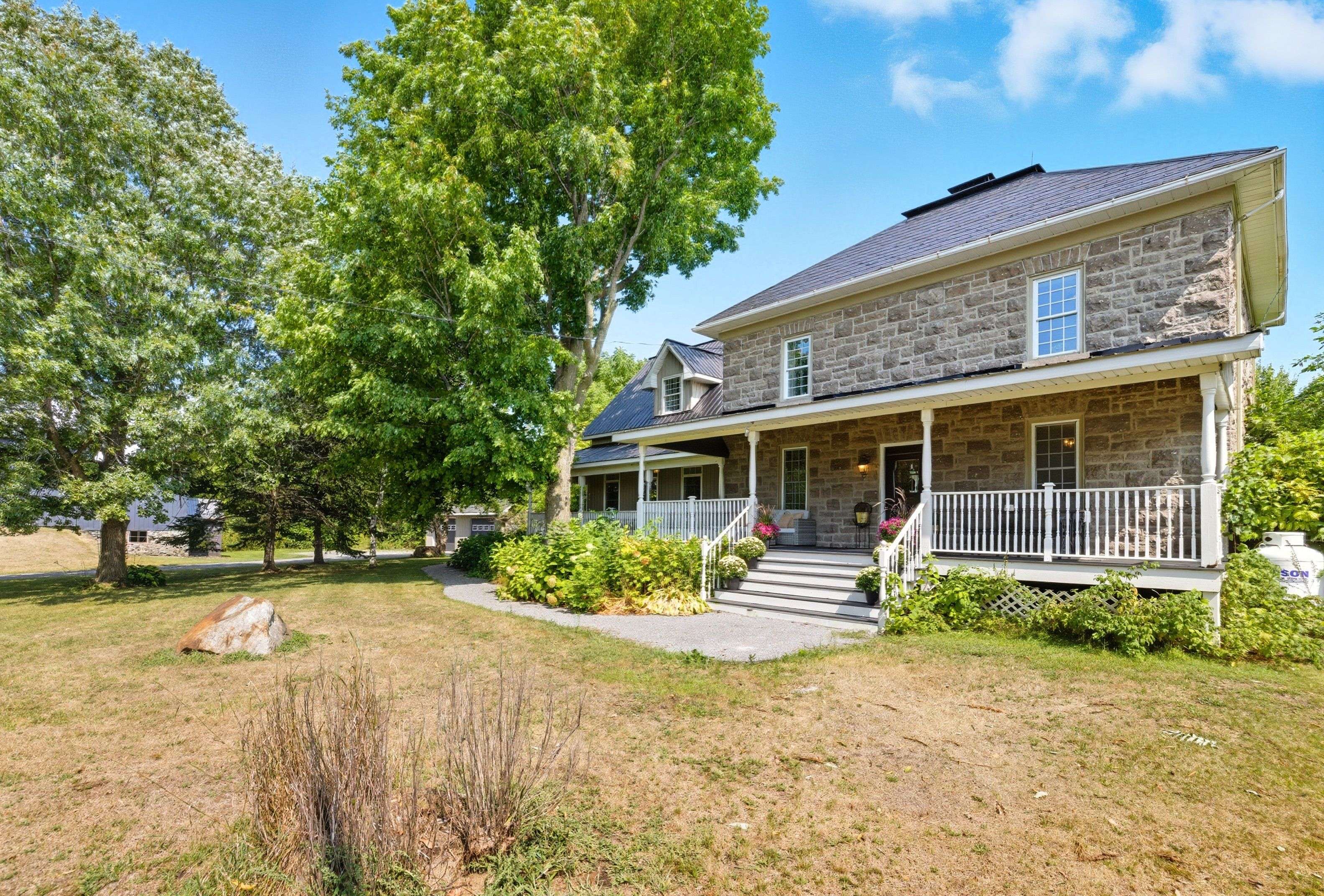 Edwardsburgh/cardinal, ON K0E 1X0,7053 Connell RD