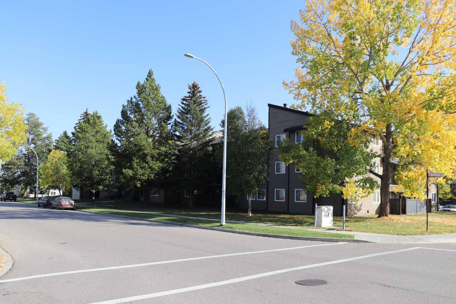 Edson, AB T7E 1R4,5611 10 Avenue #201A