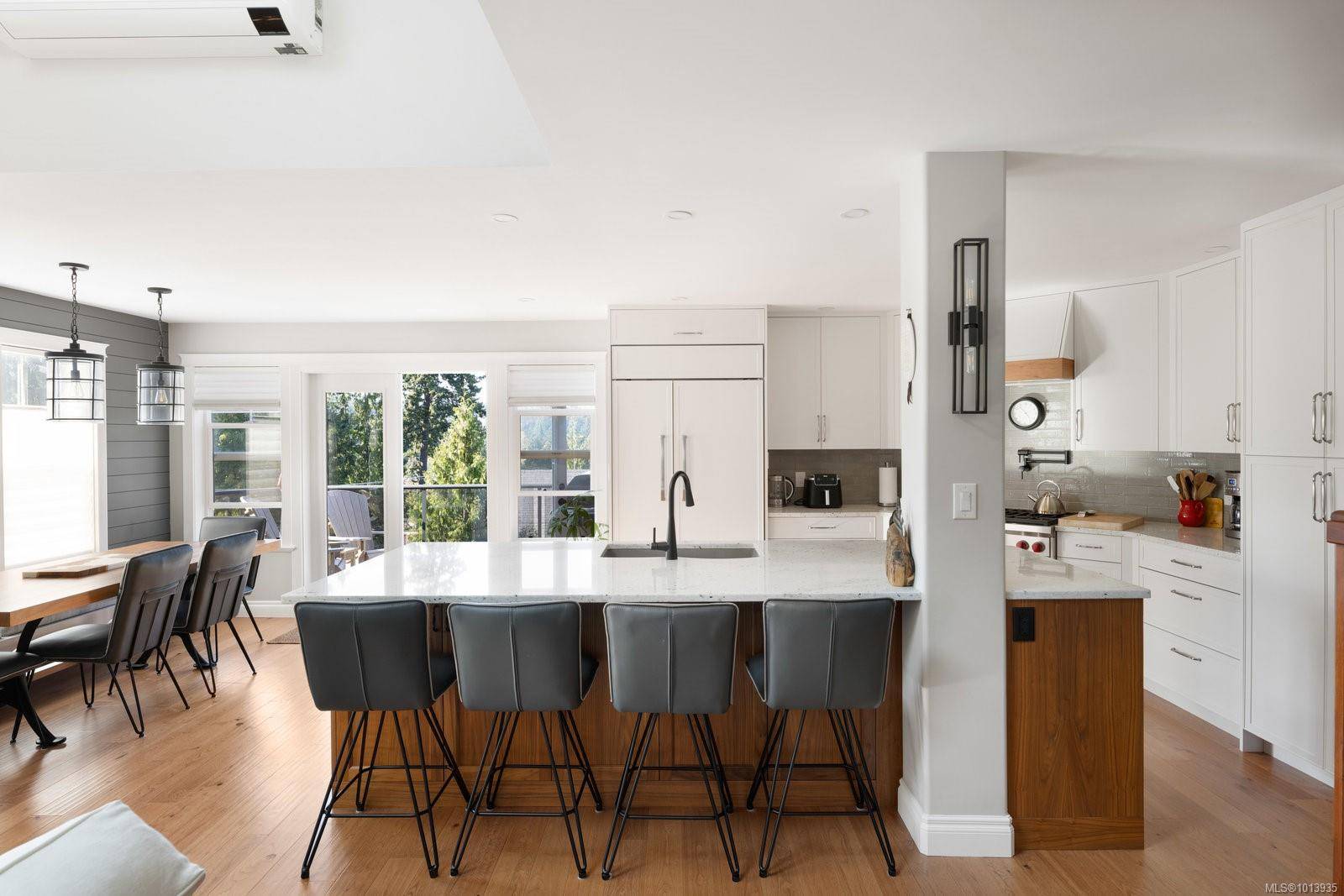 View Royal, BC V9B 6H6,101 Gibraltar Bay Dr