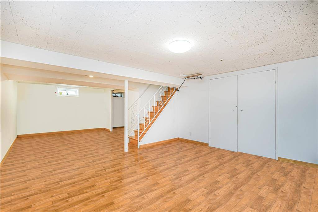 Staten Island, NY 10314,228 Nome AVE