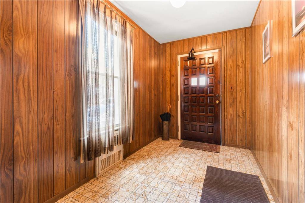 Brooklyn, NY 11214,32 Bay 20th ST