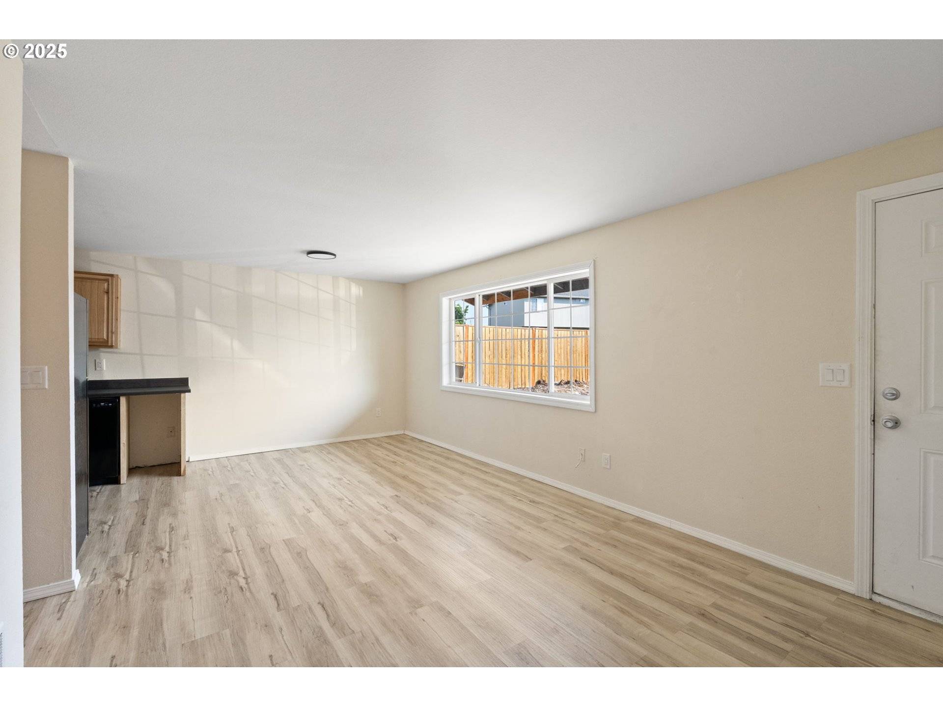 Springfield, OR 97478,351 40TH ST