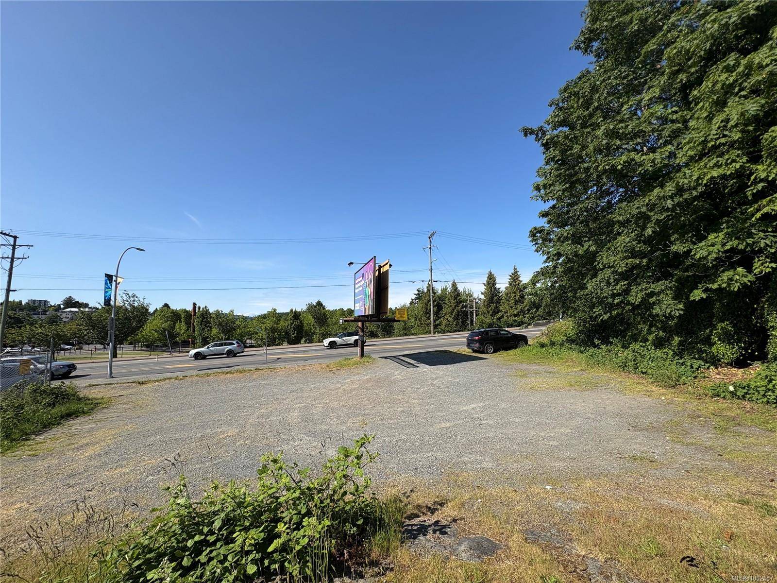 Nanaimo, BC V9R 3H7,55 Comox Rd