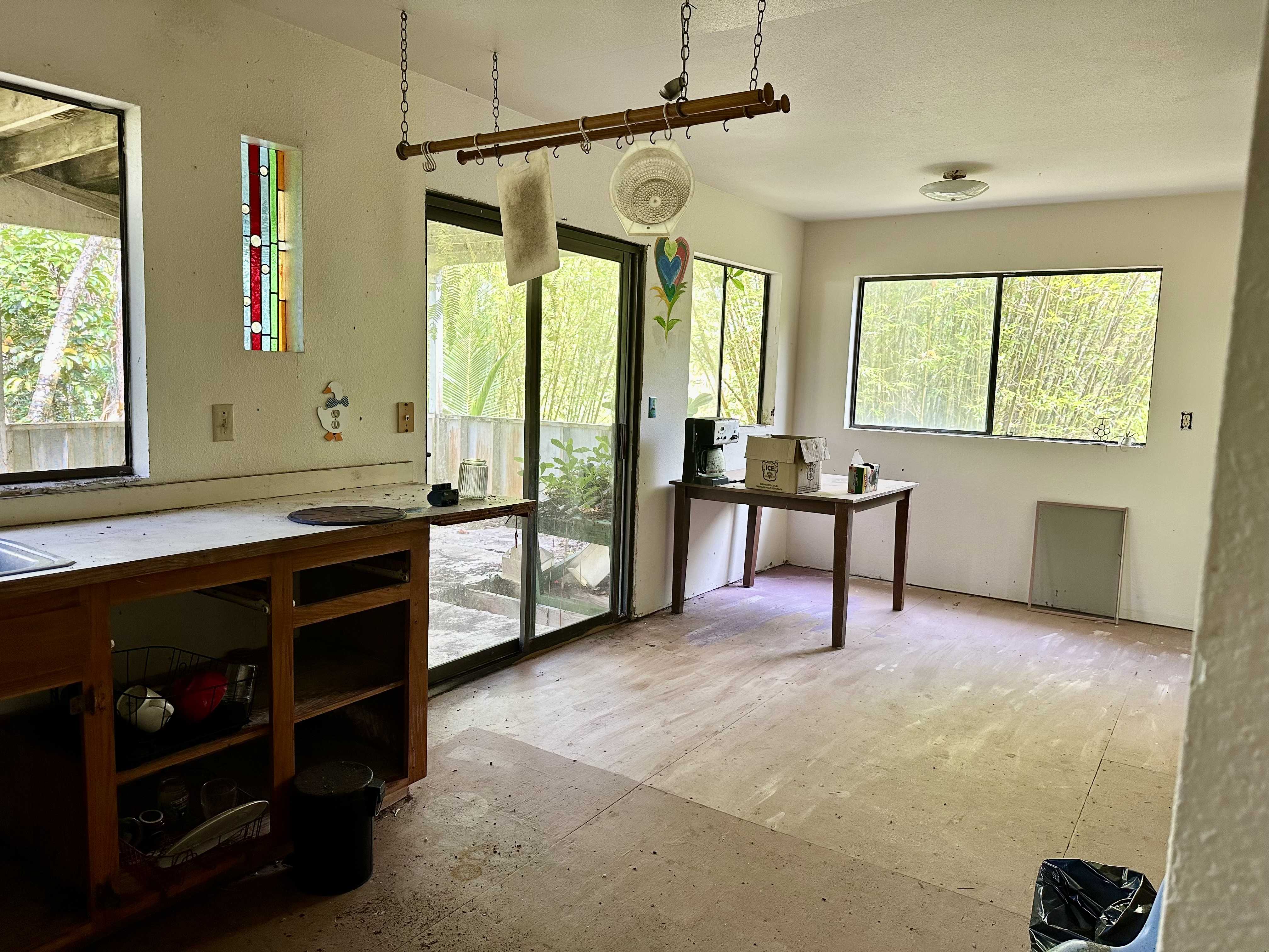 Keaau, HI 96749,15-1105 AMAU RD