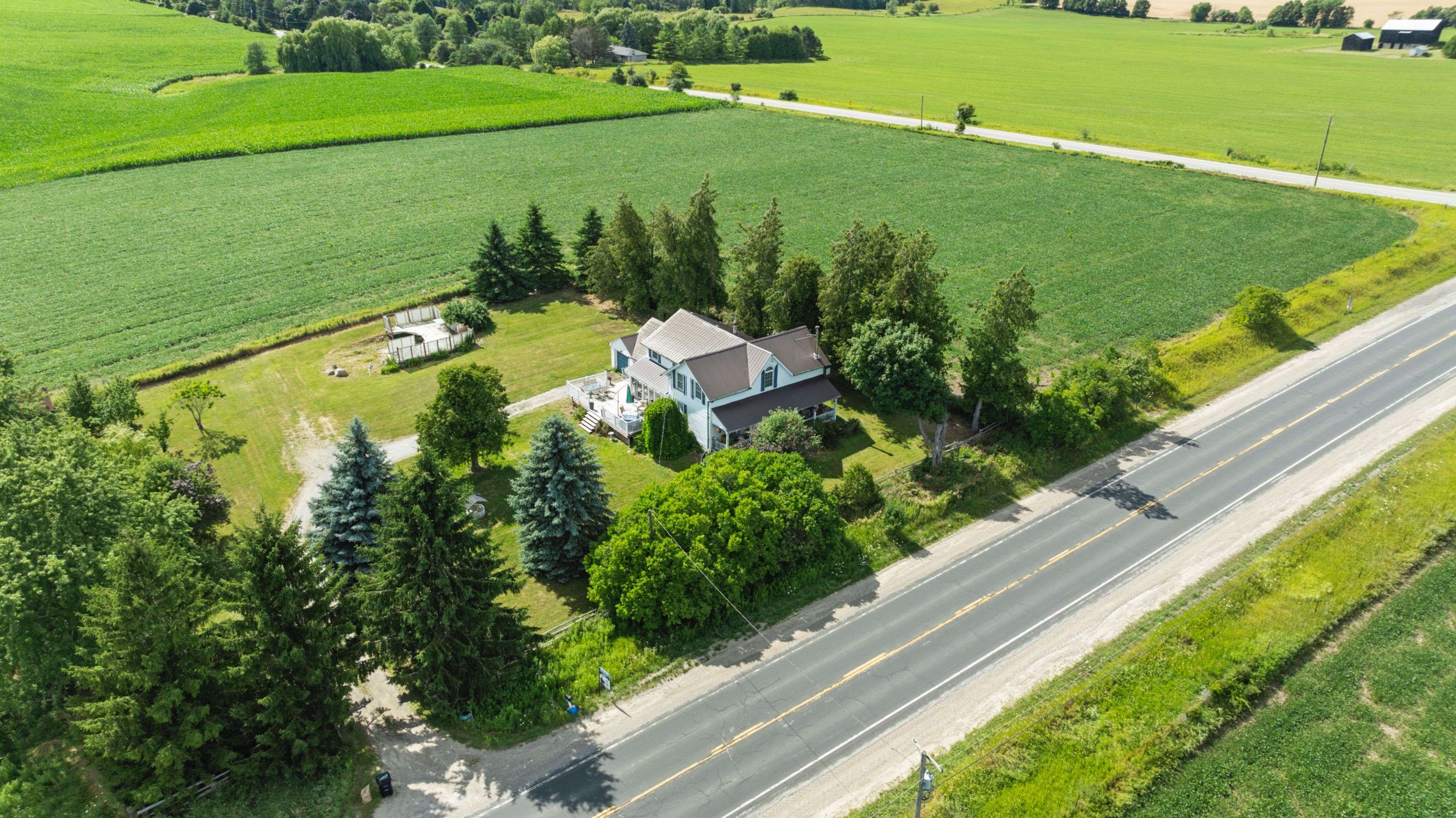 Bradford West Gwillimbury, ON L3Z 3X1,3440 Highway 27 N/A