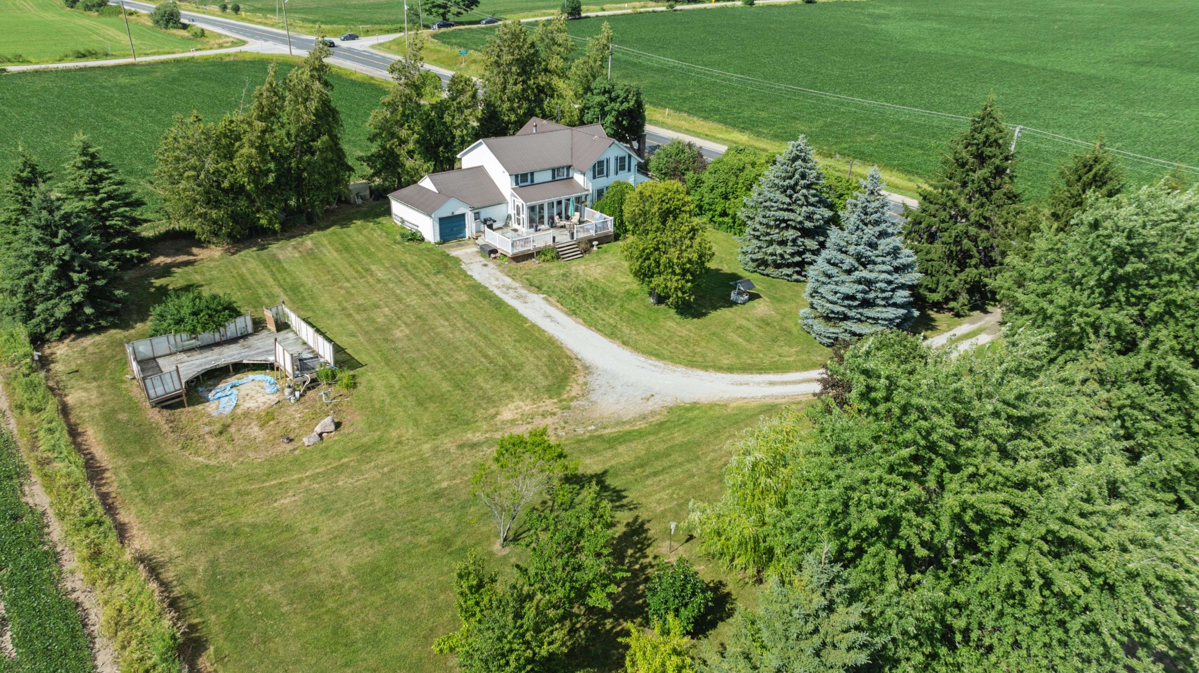 Bradford West Gwillimbury, ON L3Z 3X1,3440 Highway 27 N/A