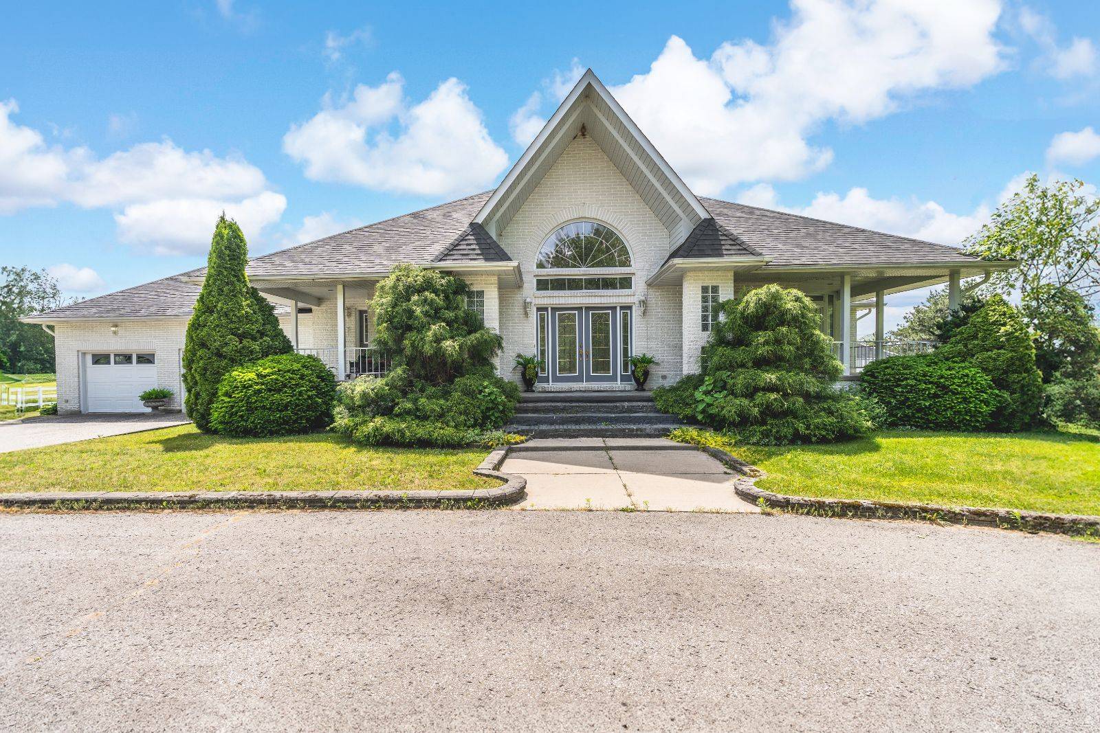 Springwater, ON L0L 2K0,1331 Flos Road 3 N/A E