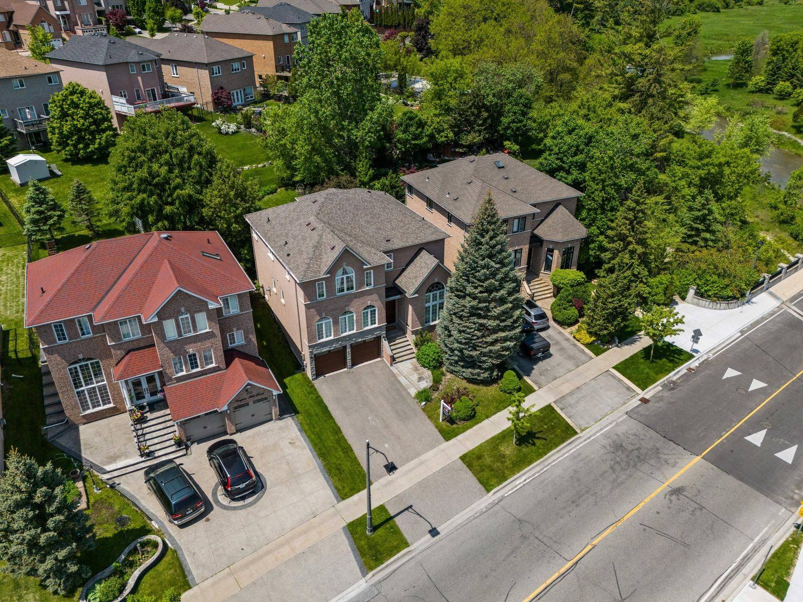 Vaughan, ON L4H 1K2,180 Vaughan Mills RD