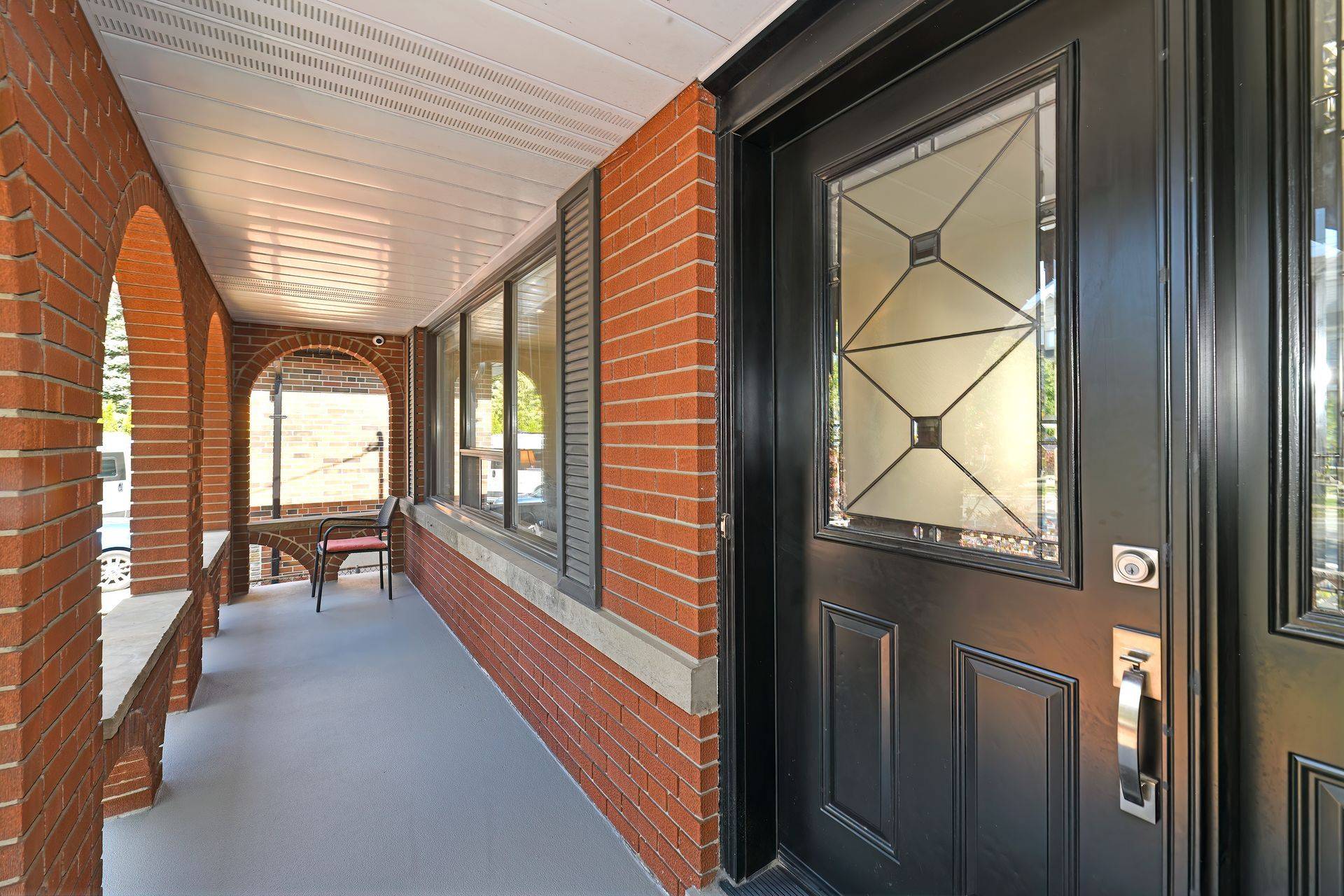 Toronto W07, ON M8Z 4R3,1033 Islington AVE